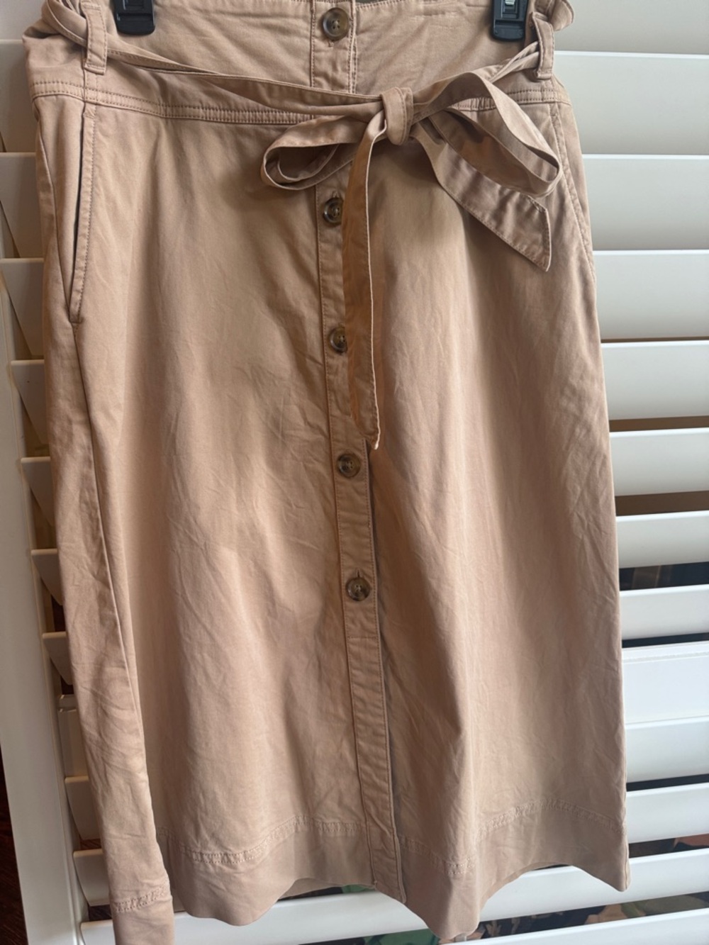 GAP Tan Button-Front Midi Skirt with Waist Tie